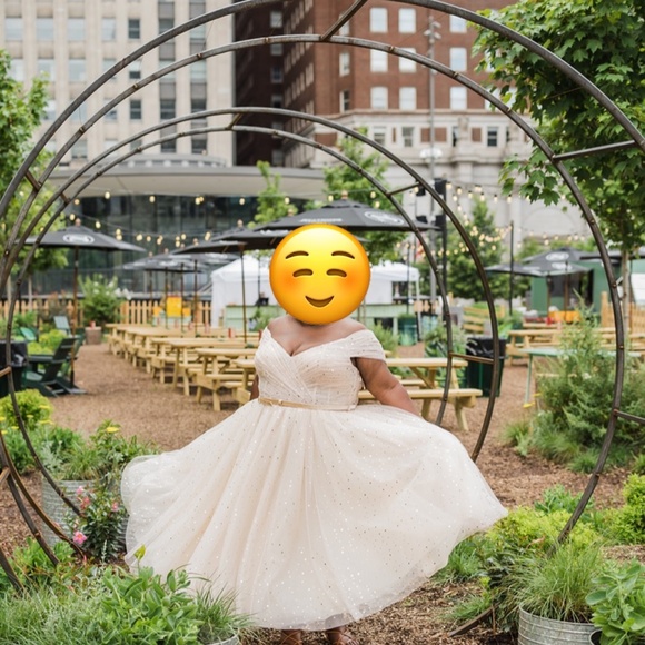 Fairy tale Teuta Matoshi dress - Picture 2 of 3